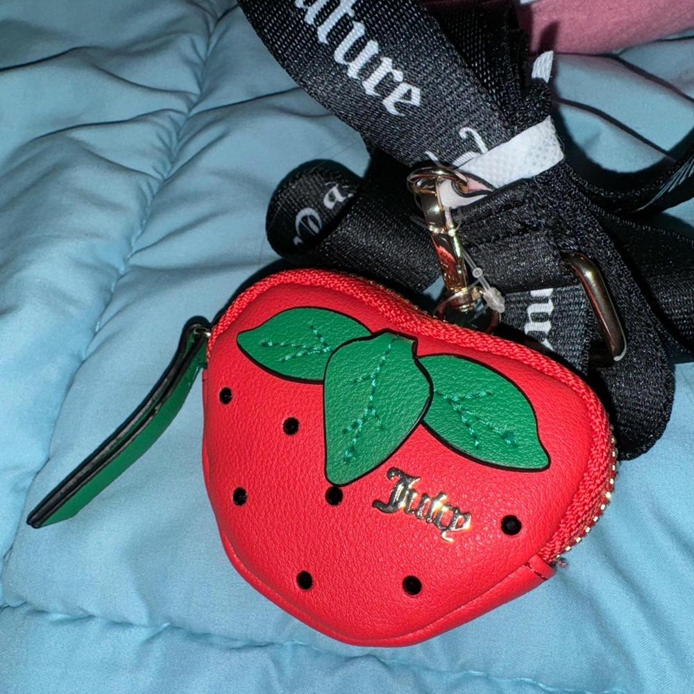 NWT Juicy Couture Pink Lemonade Sweet Juicy Barrel Bag - Picture 2 of 5